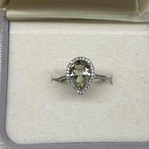 Elegant Sterling Silver and Green peridot Teardrop Ring